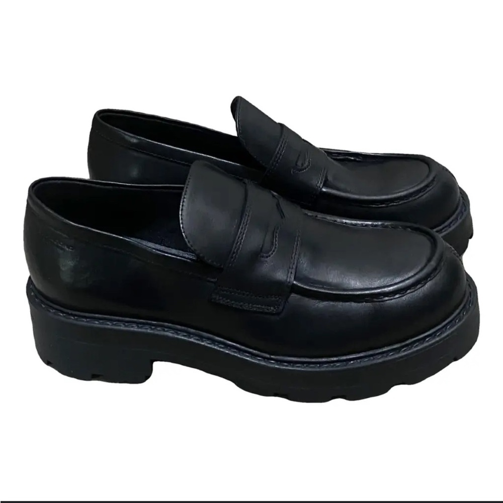 Vagabond Black Leather loafers
